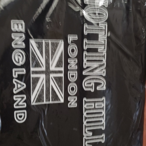 Brand New Notting Hill England Black Graphic Tee - Picture 3 of 3